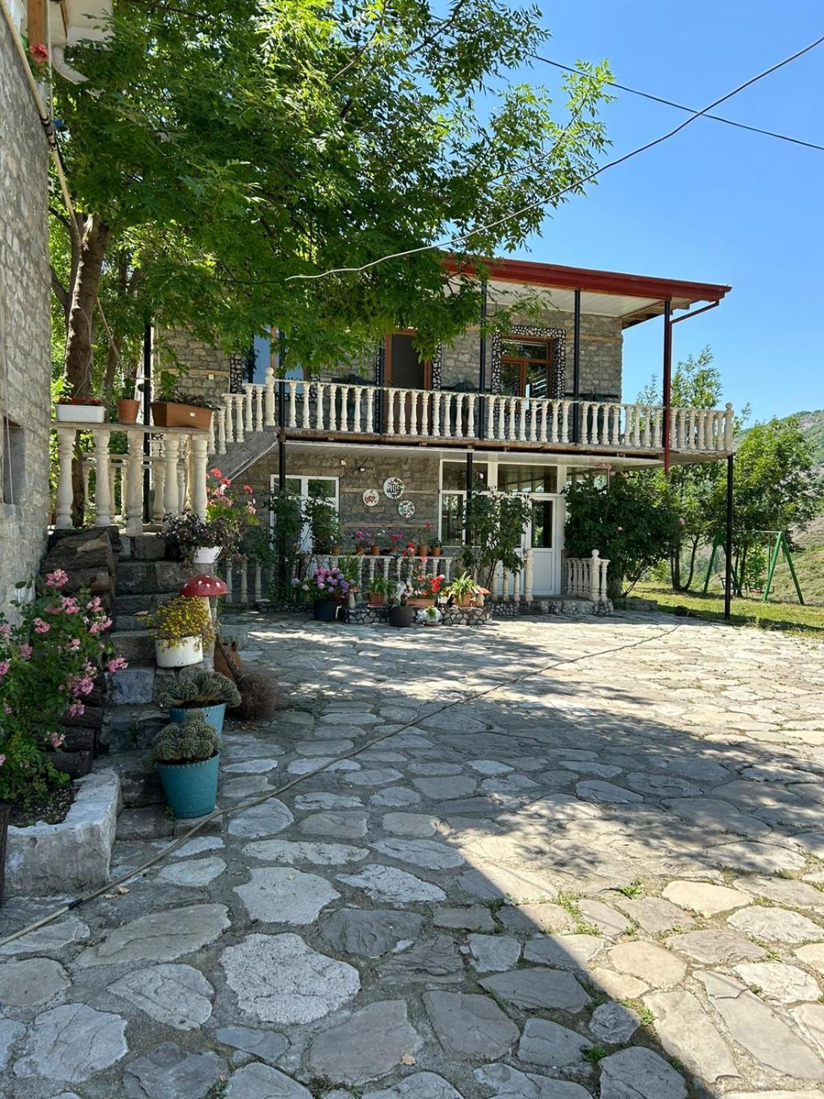 Karvansaray Lahic Luaran gambar