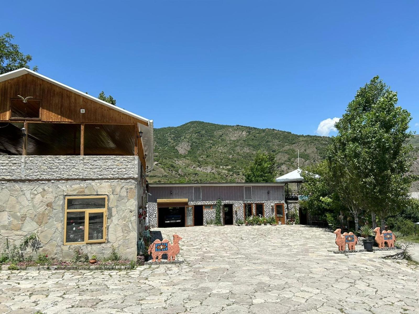 Karvansaray Lahic Luaran gambar